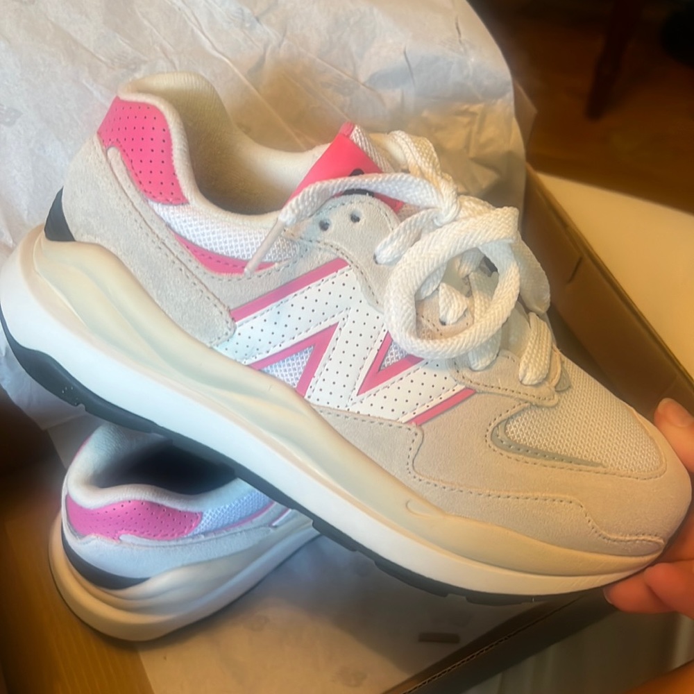 57/40 New Balance